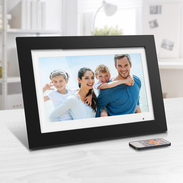aluratek 14 digital photo frame 4gb lifestyle
