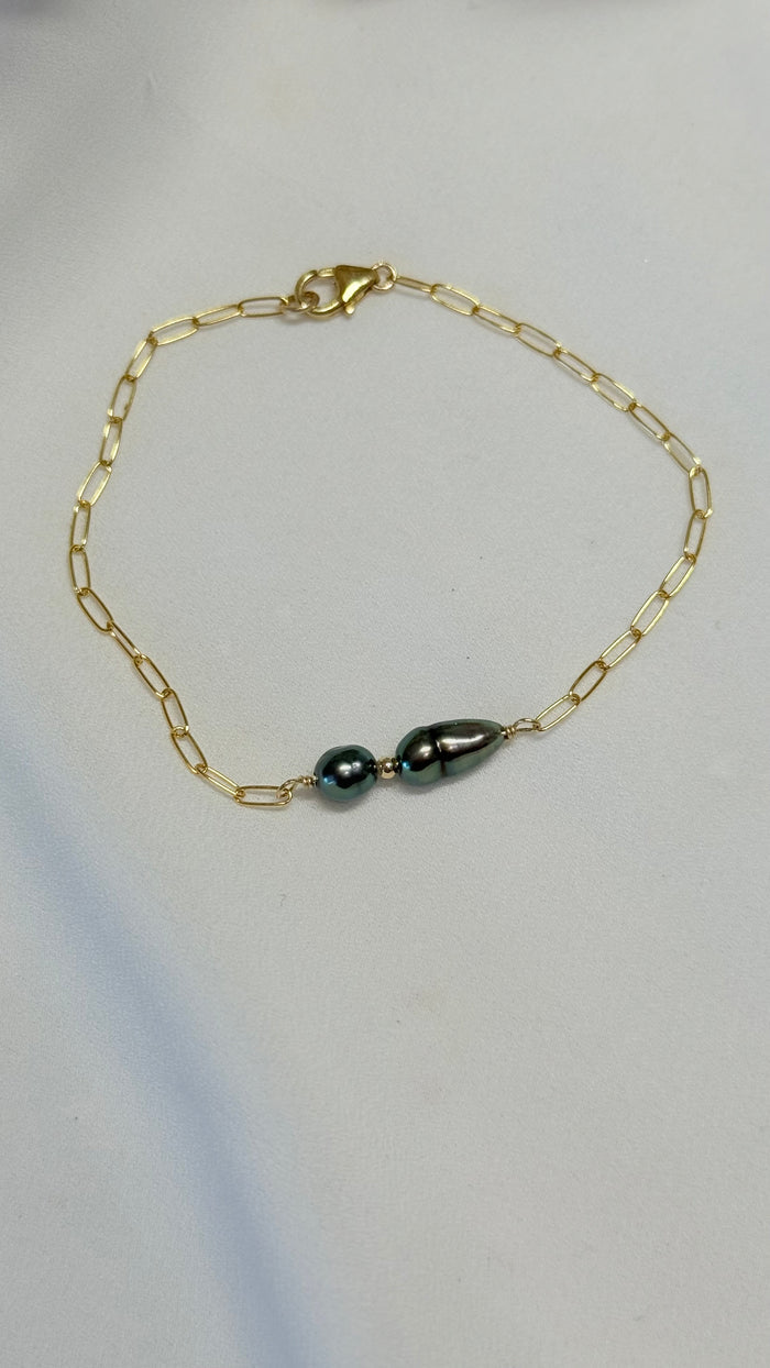 Duo Tahitian Keshi bracelet