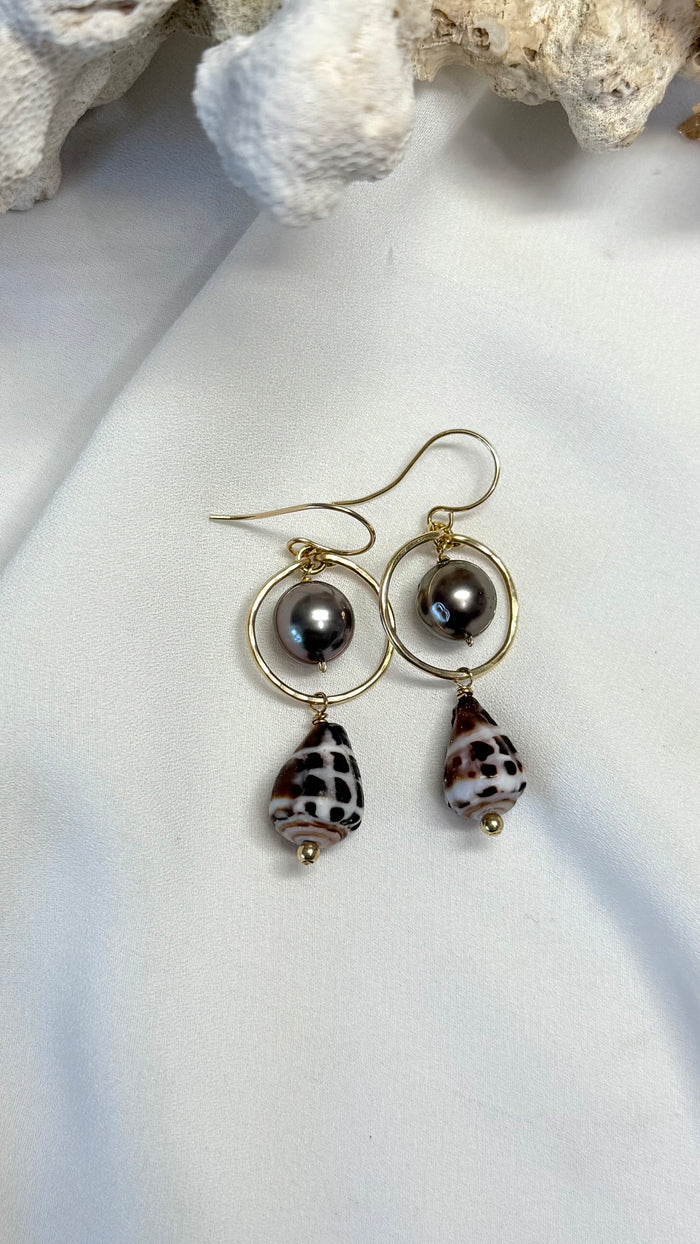 Gillian shell earrings - Hebrew
