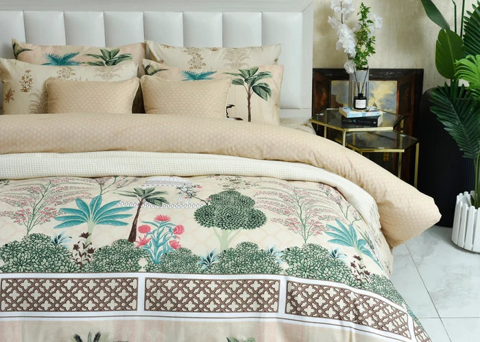 Cotton quilt cover with beige tropical foliage and florals, wide brown decorative border