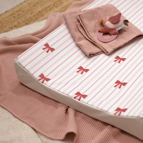 Mabel & Fox - Wedge Baby Changing Mat - Bow Cute - Mabel & Fox