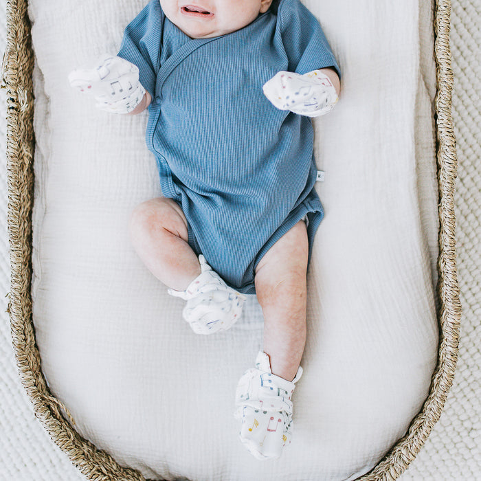 Mitts + Booties - Gentle Notes