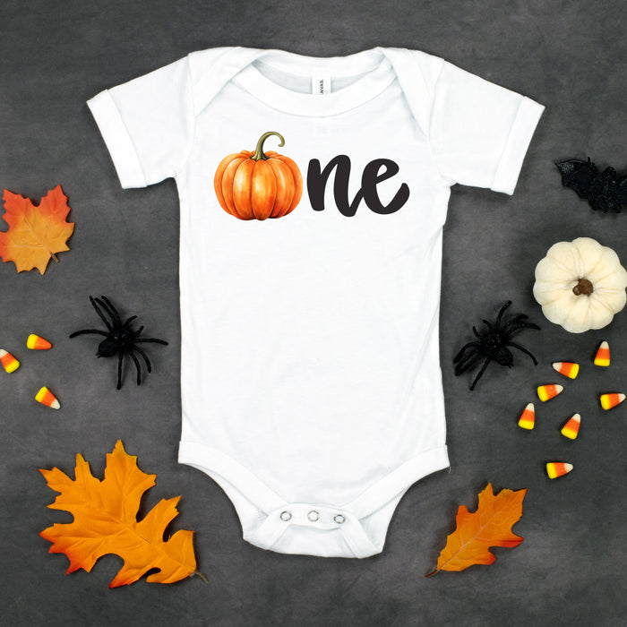 "One Pumpkin" Personalized 1st Birthday Outfit T-shirt/Bodysuit
