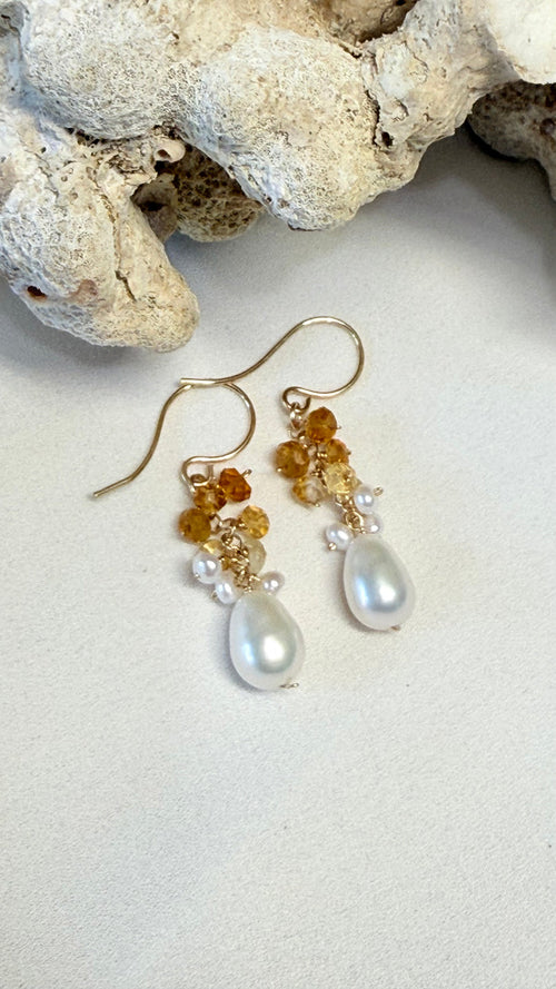 Petite Trellis drop earrings
