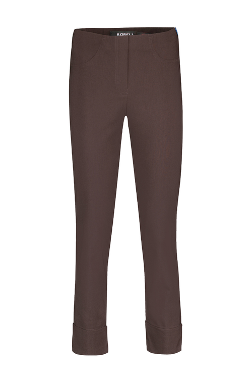 Robell Bella 09 trousers in stretch bengaline with a flattering pull-on fit. Smart, comfortable and easy to wear. Shop now at Dotique.