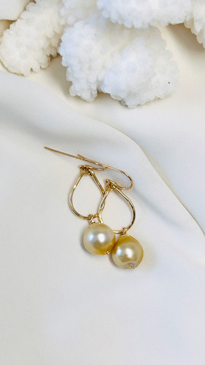 South Sea teardrop earrings