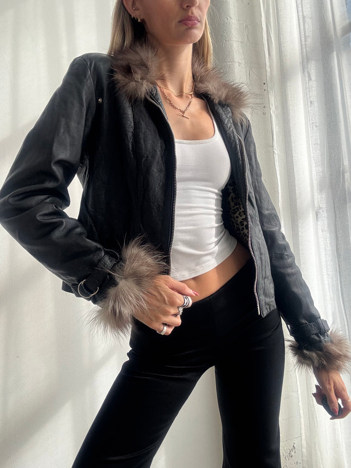 Vintage Y2K Black Leather Jacket with Fox Fur Trim - Size S