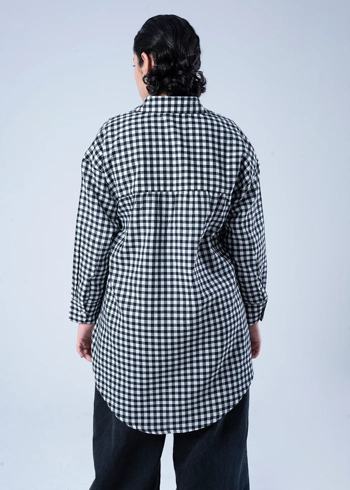 Women’s winter woven top back view, black-and-white check button-up with 3/4 sleeves